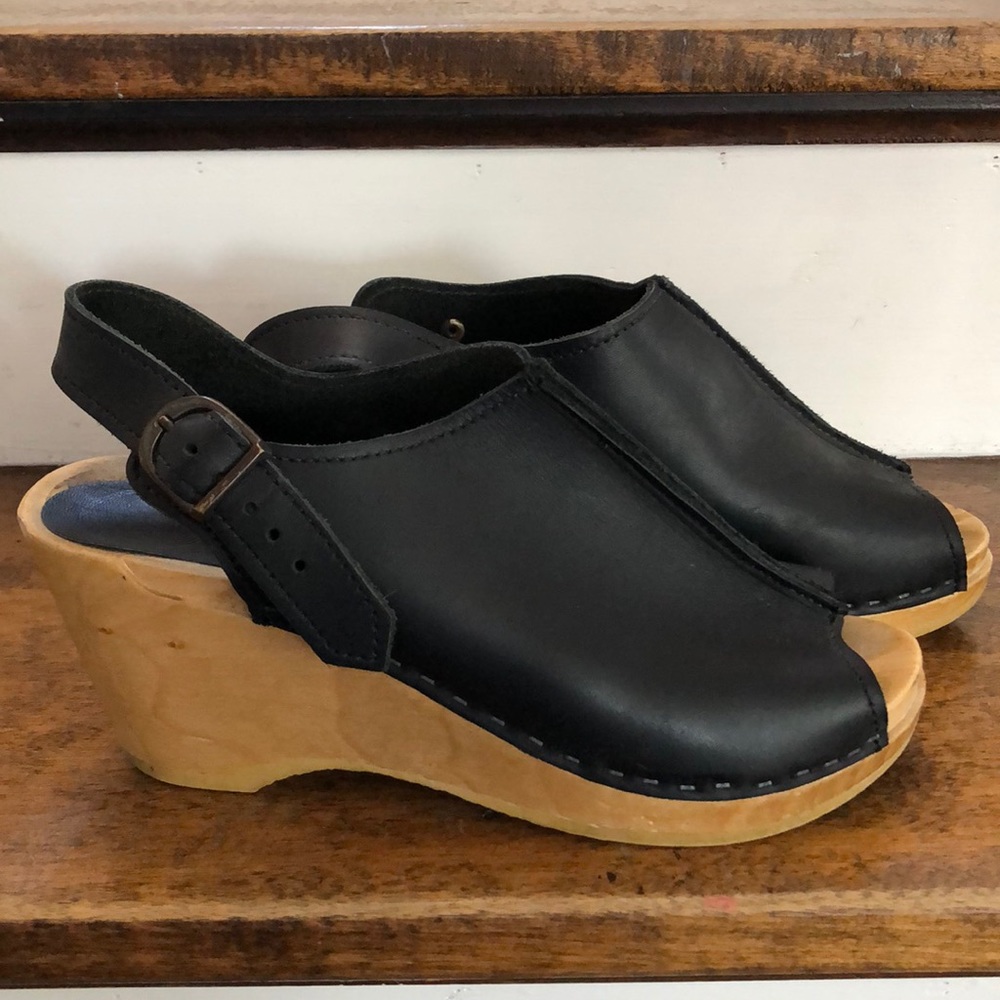 No. 6 Slingback Clogs Size 39